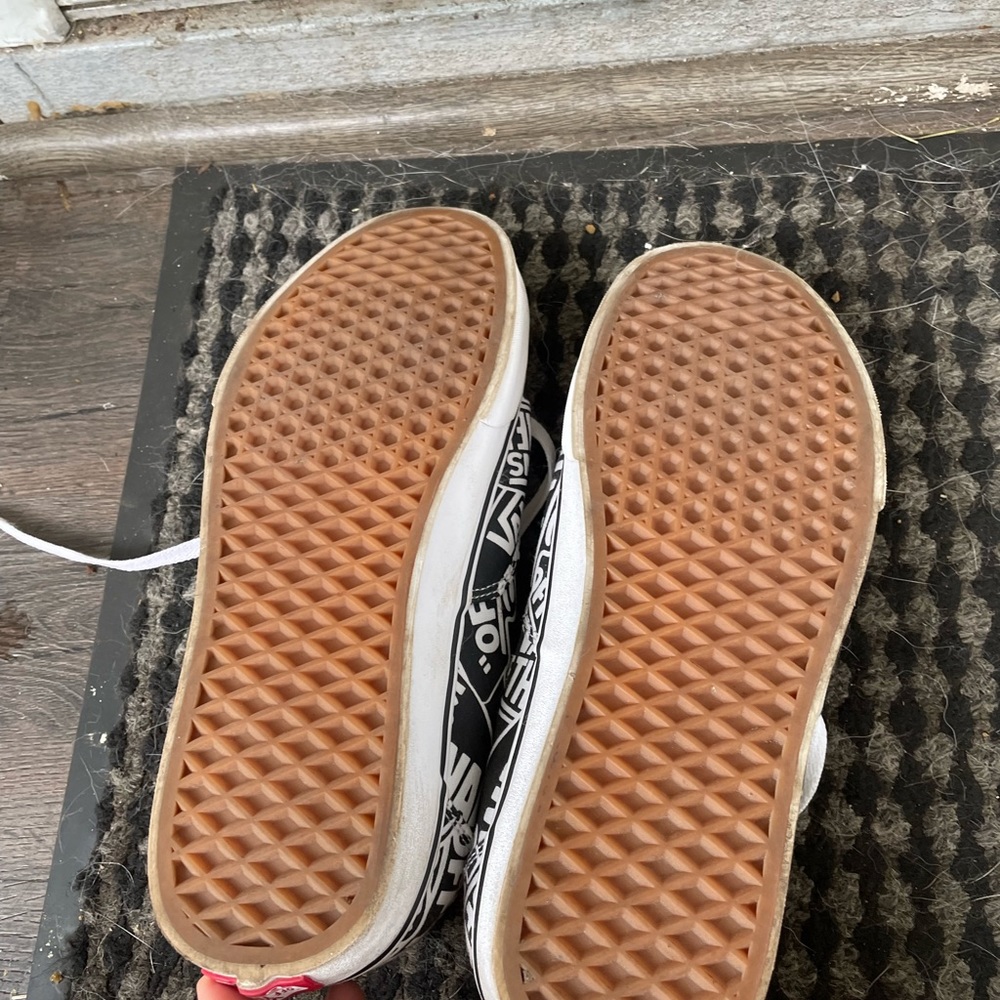 vans - Picture 3 of 3
